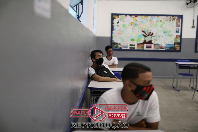 Escolas reabrem no Rio de Janeiro