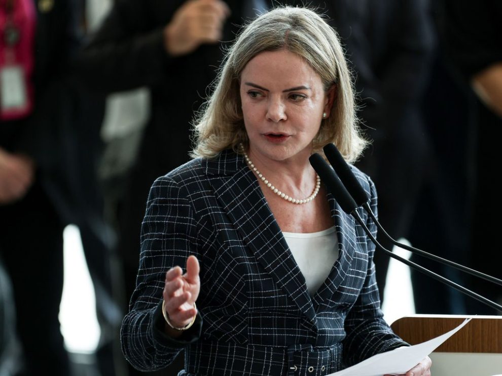 Sob os holofotes da imprensa, Gleisi exalta STF e Moraes ao tomar posse como nova ministra do governo Lula 6