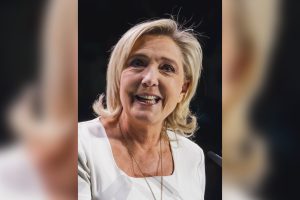 Justiça Eleitoral da França torna Marine Le Pen inelegível 2