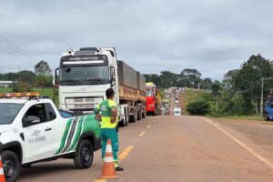 Acidente fatal entre moto e caminhão mobiliza autoridades na Mt-208 em Alta Floresta