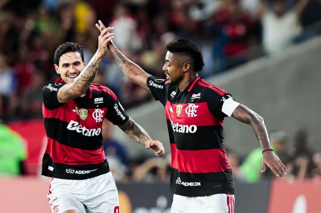 Flamengo goleia Cusco e crava liderança do grupo na Libertadores