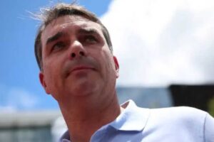 Nova reunião de Flávio Bolsonaro com governo Trump movimenta bastidores políticos