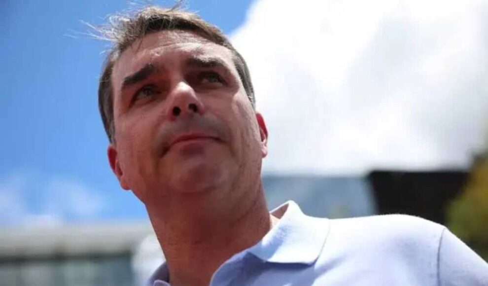 Nova reunião de Flávio Bolsonaro com governo Trump movimenta bastidores políticos