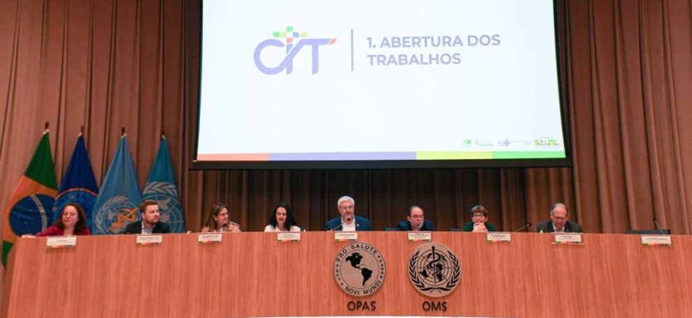 SUS aprova política inédita para população de rua e moderniza sistema de farmácias