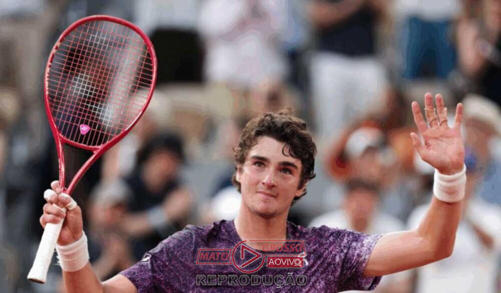 Fenômeno brasileiro João Fonseca faz história e vence Novak Djokovic