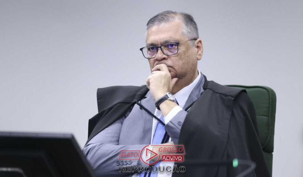 Ministro Flávio Dino tem acidente doméstico confirmado