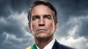 Polícia deflagra operação contra produtora de filme de Bolsonaro