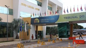 Tce-mt avalia concessão de porte de arma para conselheiros ativos e aposentados