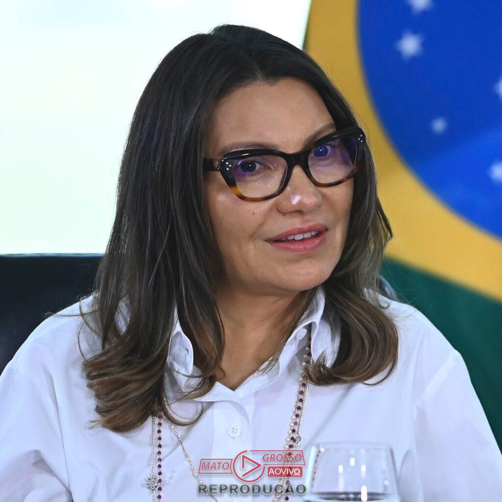 Gafe de Janja ao explicar conceito red pill repercute nas redes sociais
