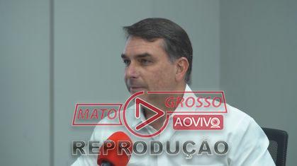 Flávio Bolsonaro articula com Donald Trump proteção a empresas brasileiras contra taxas