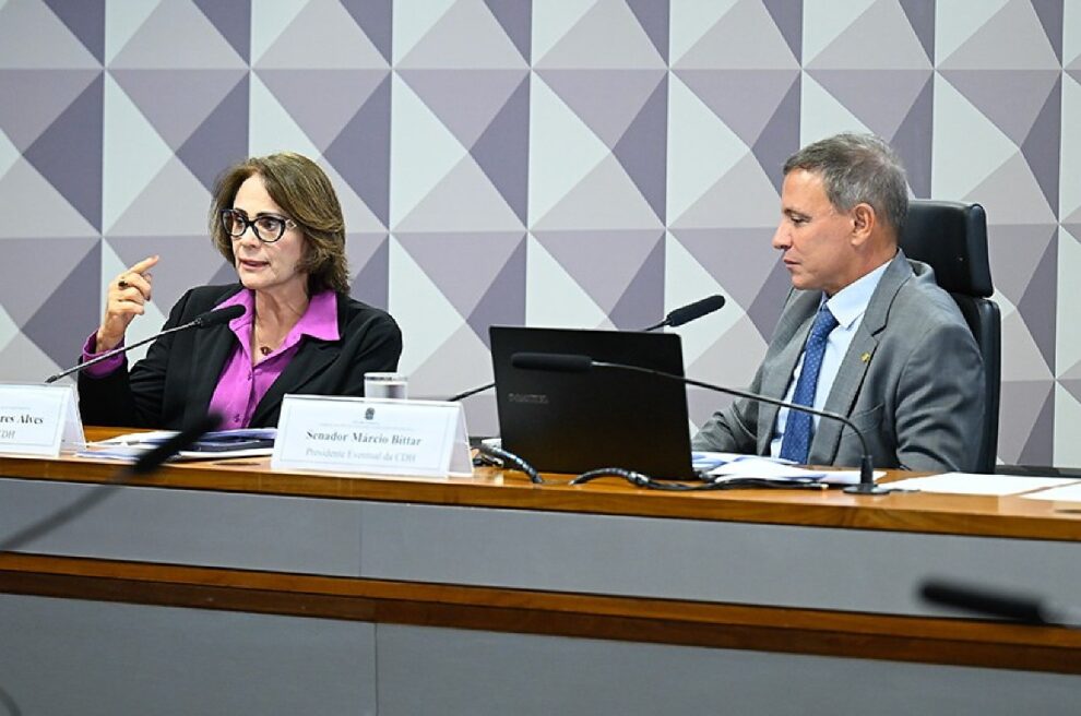 Senado aprova urgência e derruba norma do Conanda sobre aborto legal em menores