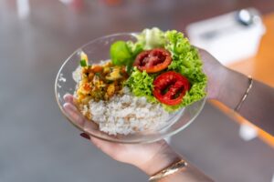 Receitas de tilápia de merendeiras de Lucas do Rio Verde conquistam prêmio nacional do FNDE