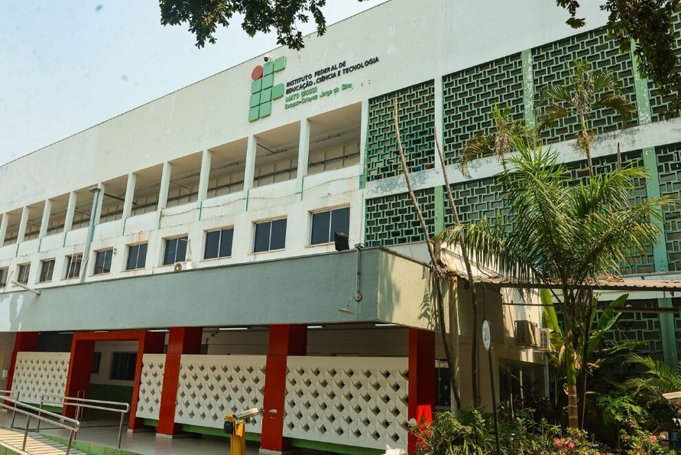 IFMT Cuiabá oferece 140 vagas gratuitas em cursos técnicos noturnos com inscrições abertas