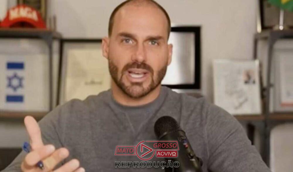 Eduardo Bolsonaro rebate boatos sobre suposta substituição do sistema PIX