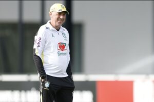 Ancelotti mantém mistério sobre escalação da Seleção Brasileira em último teste antes da Copa