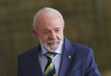 Governo Lula é alvo de críticas por não resgatar menino com câncer terminal preso em Lisboa