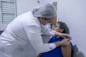 Cuiabá registra alta de 153% nos casos de gripe e prefeitura reforça campanha de vacinação