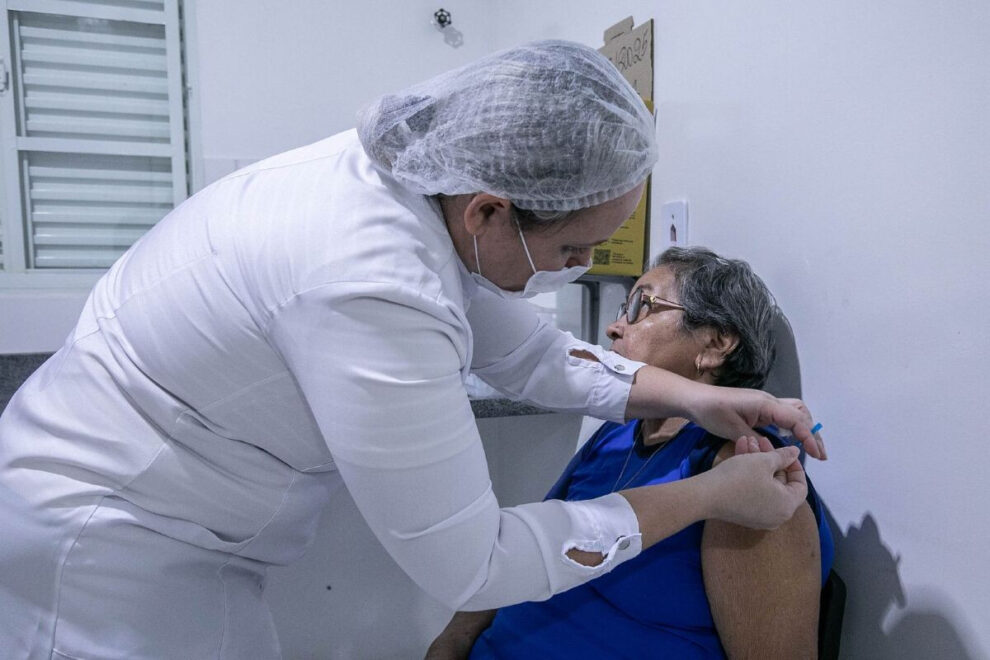 Cuiabá registra alta de 153% nos casos de gripe e prefeitura reforça campanha de vacinação