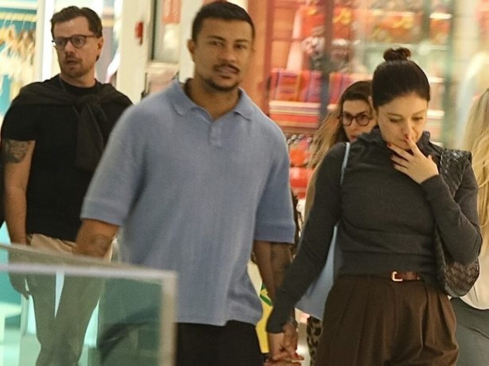Sophie Charlotte e Xamã são vistos de mãos dadas em shopping do Rio, reacendendo rumores
