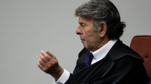 Ministro Luiz Fux nega ativismo judicial no STF, mas reconhece decisões "invasivas"