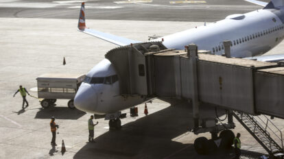 Carga tributária na aviação da América Latina supera em quase 100% a da América do Norte segundo Iata