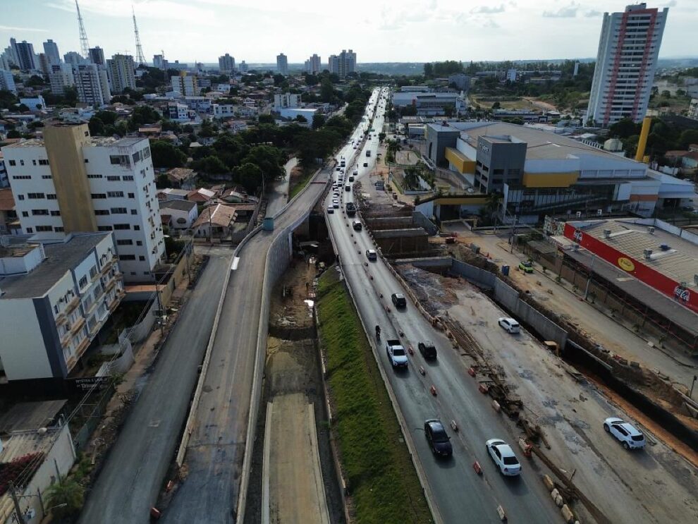 Sinfra-mt bloqueia totalmente Miguel Sutil para obras em frente à Todimo neste sábado (13) e domingo (14).