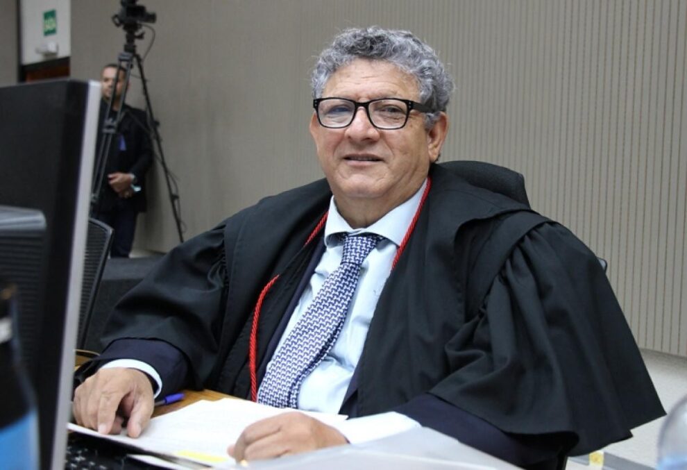 Julgamento de Dirceu dos Santos por nepotismo e venda de sentenças é adiado pelo CNJ