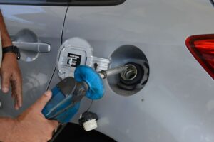 Governo federal avalia nova elevação do teor de etanol na gasolina para 32%