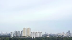 Cuiabá registra manhã atípica com temperaturas amenas e alerta de tempestades