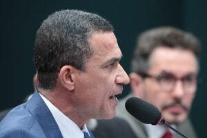 CCJ da Câmara avança com proposta de Coronel Assis para reduzir maioridade penal