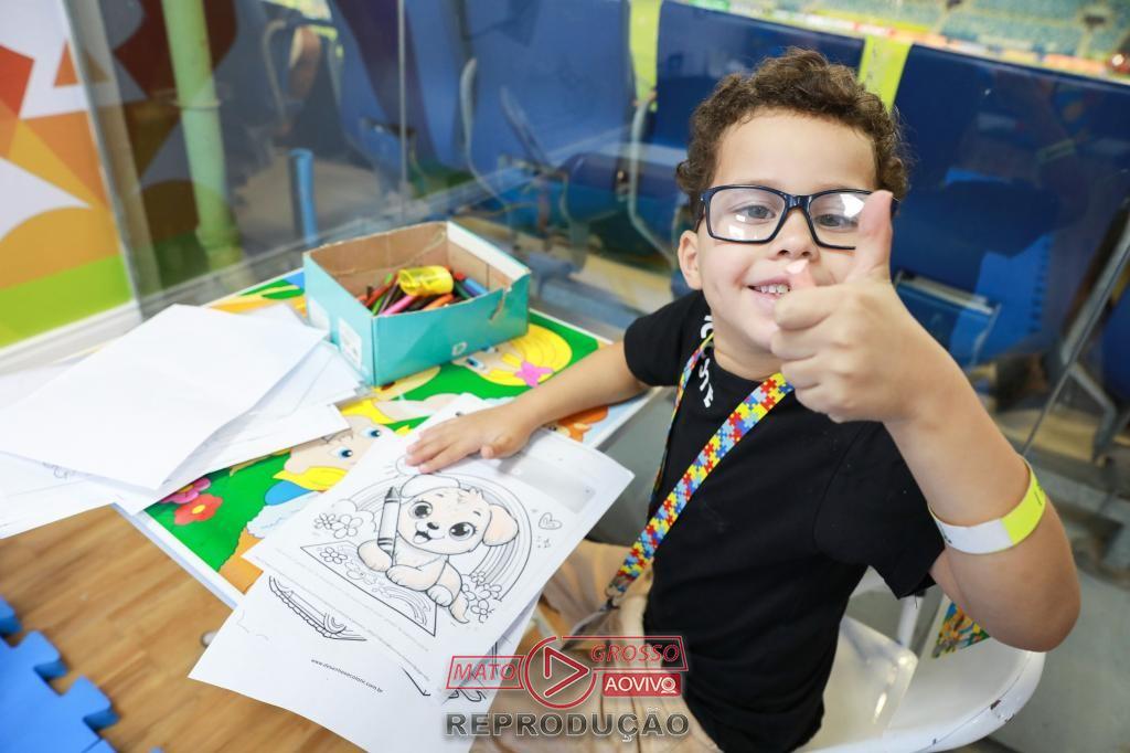 Camarote do Autista na Arena Pantanal recebe sorteados para jogo do Cuiabá