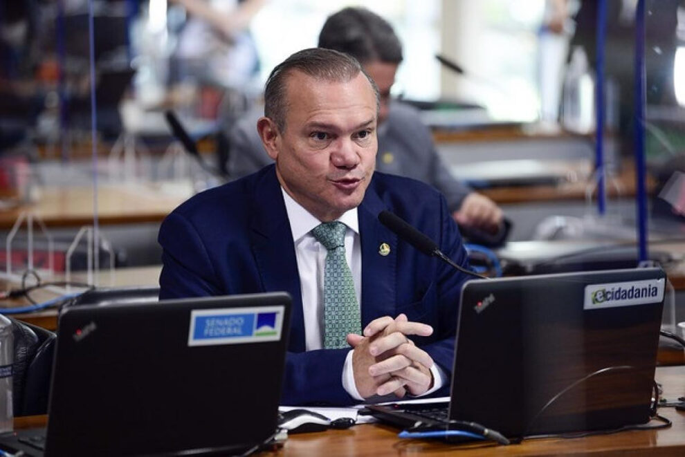 Brasil sob risco de invasão, alerta Fagundes sobre facções terroristas classificadas pelos EUA.