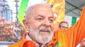 Gastos diários de R$ 1,4 bilhão marcam corrida de Lula pela reeleição