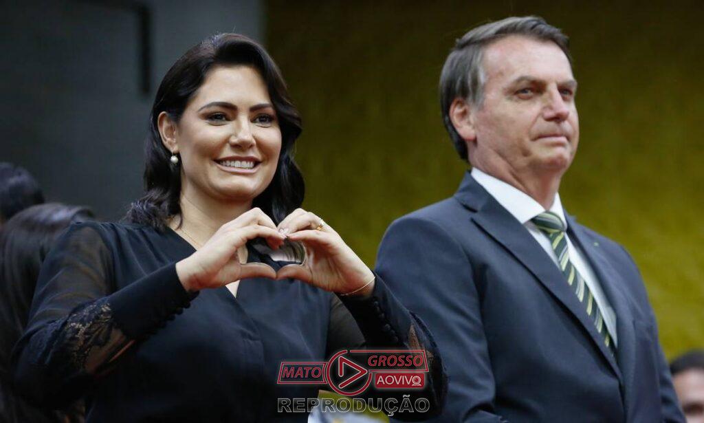 Michelle Bolsonaro emociona seguidores com declaração de amor a Jair no Dia dos Namorados