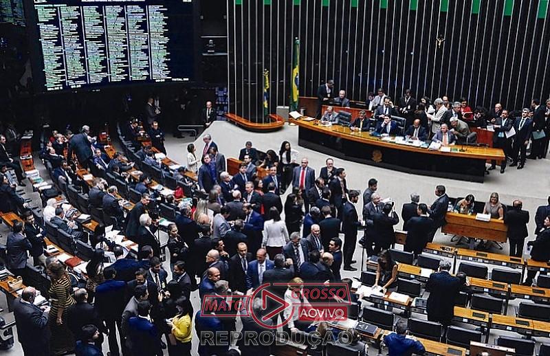 Câmara dos Deputados define relator para votação do fim da escala 6x1 nesta terça-feira