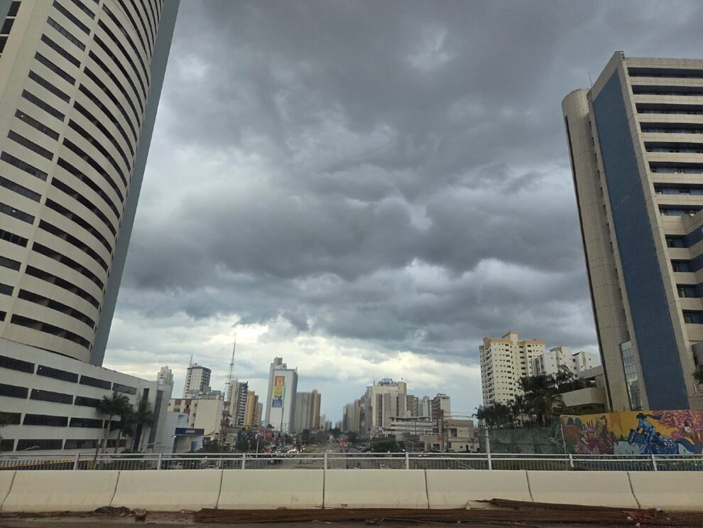 Frente fria mantém Cuiabá com 19°C e céu nublado nesta terça-feira