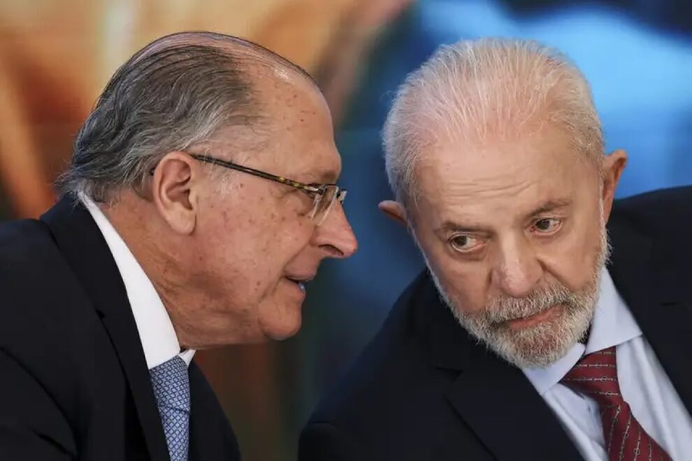 Vice-presidente Geraldo Alckmin assume agenda de Lula em inauguração de ferrovia em Mato Grosso