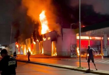 Incêndio em Várzea Grande leva prefeitura a decretar calamidade na educação