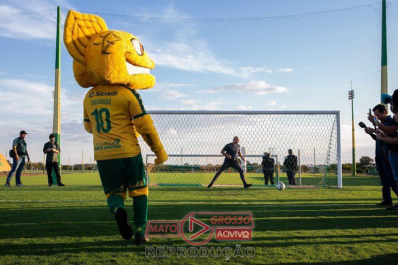 Cuiabá abre inscrições para projeto social de futebol Bom de Bola, Bom de Escola