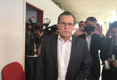 Ex-secretário de Silval reverte demissão na Justiça e Estado pagará R$ 27 mil retroativos