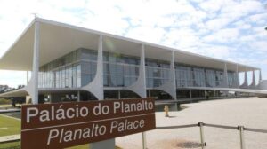 Governo federal impõe exame nacional obrigatório para registro de novos médicos