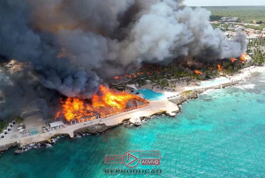 Incêndio devastador atinge resort no Caribe e causa morte de turista italiana