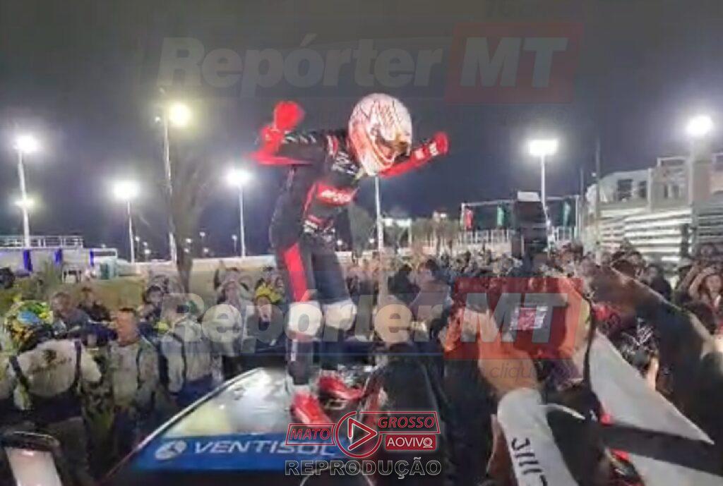 Nelsinho Piquet comemora vitória 'mais difícil' na etapa de Cuiabá da Stock Car