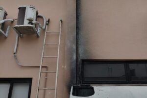 Alerta em Alta Floresta: falha em painel solar provoca princípio de incêndio em clínica