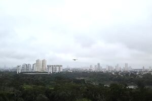 Frente fria se aproxima e derruba temperatura em Cuiabá para 15°C após alívio no domingo
