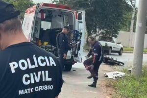 Duas mortes de motociclistas em acidentes com postes chocam Cuiabá neste domingo