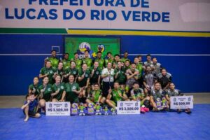 Lucas do Rio Verde conquista títulos no vôlei masculino e feminino da Copa Sicredi Viva Lucas