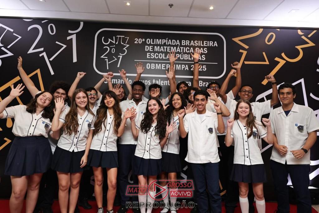 Cerimônia no Rio de Janeiro consagra 682 alunos com medalhas de ouro na 20ª Obmep