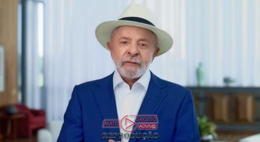 Lula incentiva jovens à política e gera polêmica com declaração sobre honestidade