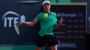 Leonardo Storck lidera brasileiros em giro internacional de tênis rumo a Wimbledon